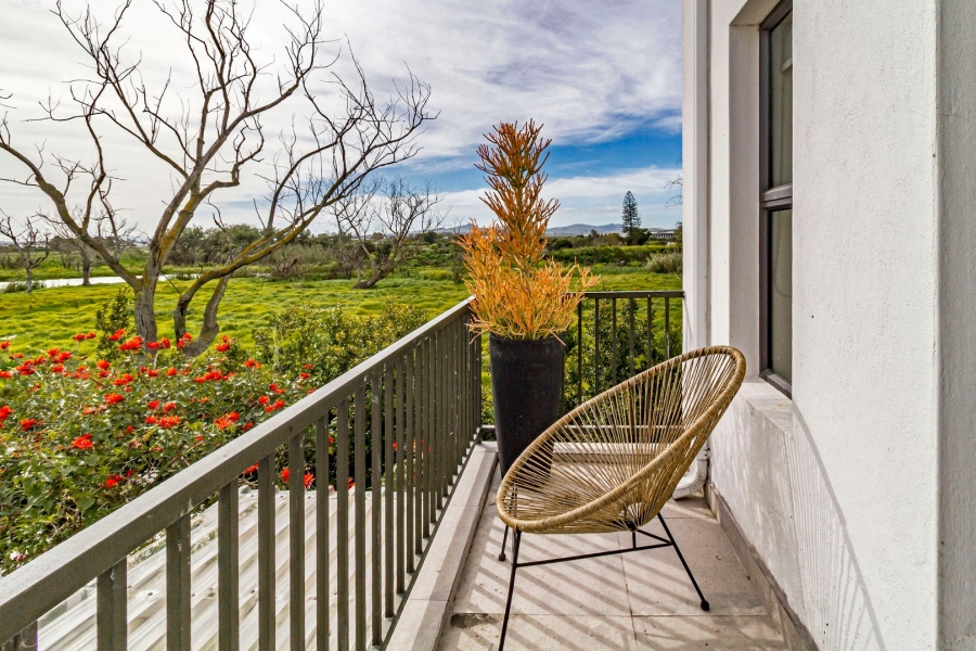 4 Bedroom Property for Sale in Croydon Gardens Estate Western Cape